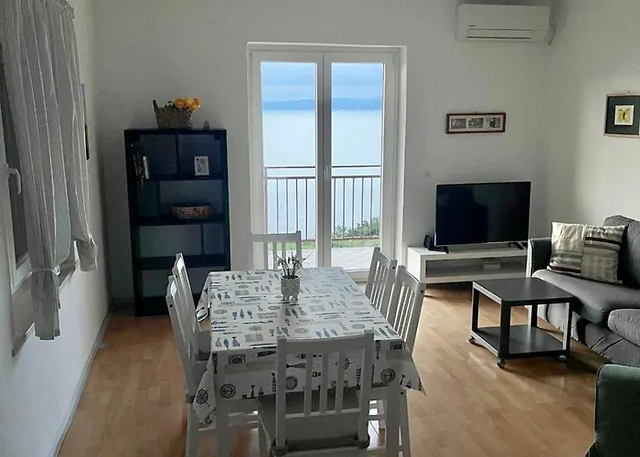 Izolasky Appartement *